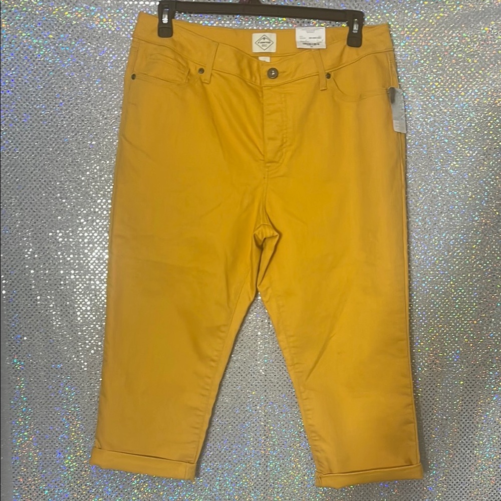 Yellow Cropped Pants